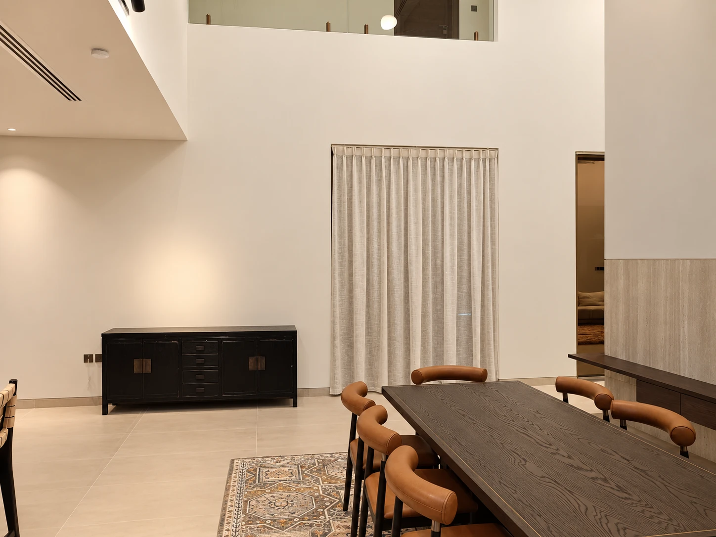 Saadiyat Island Villa - Curtains and Carpet - photo 3