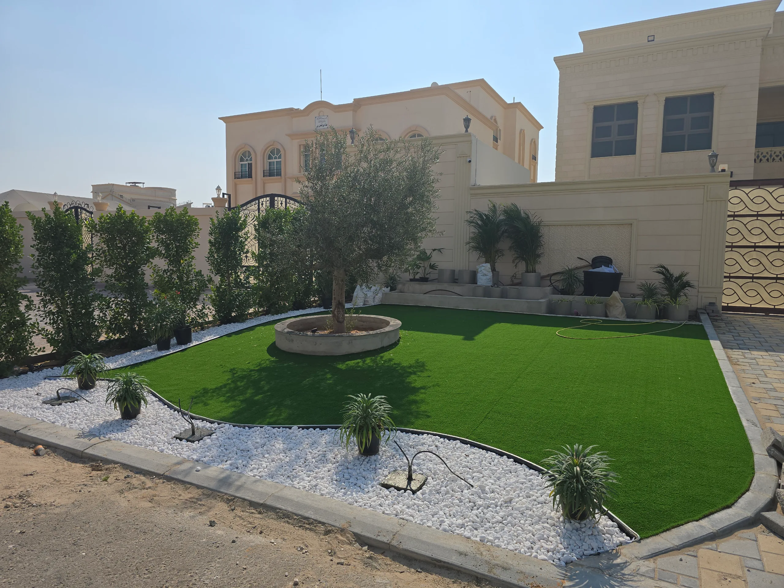 Al Shamkha Villa Landscaping - photo 2