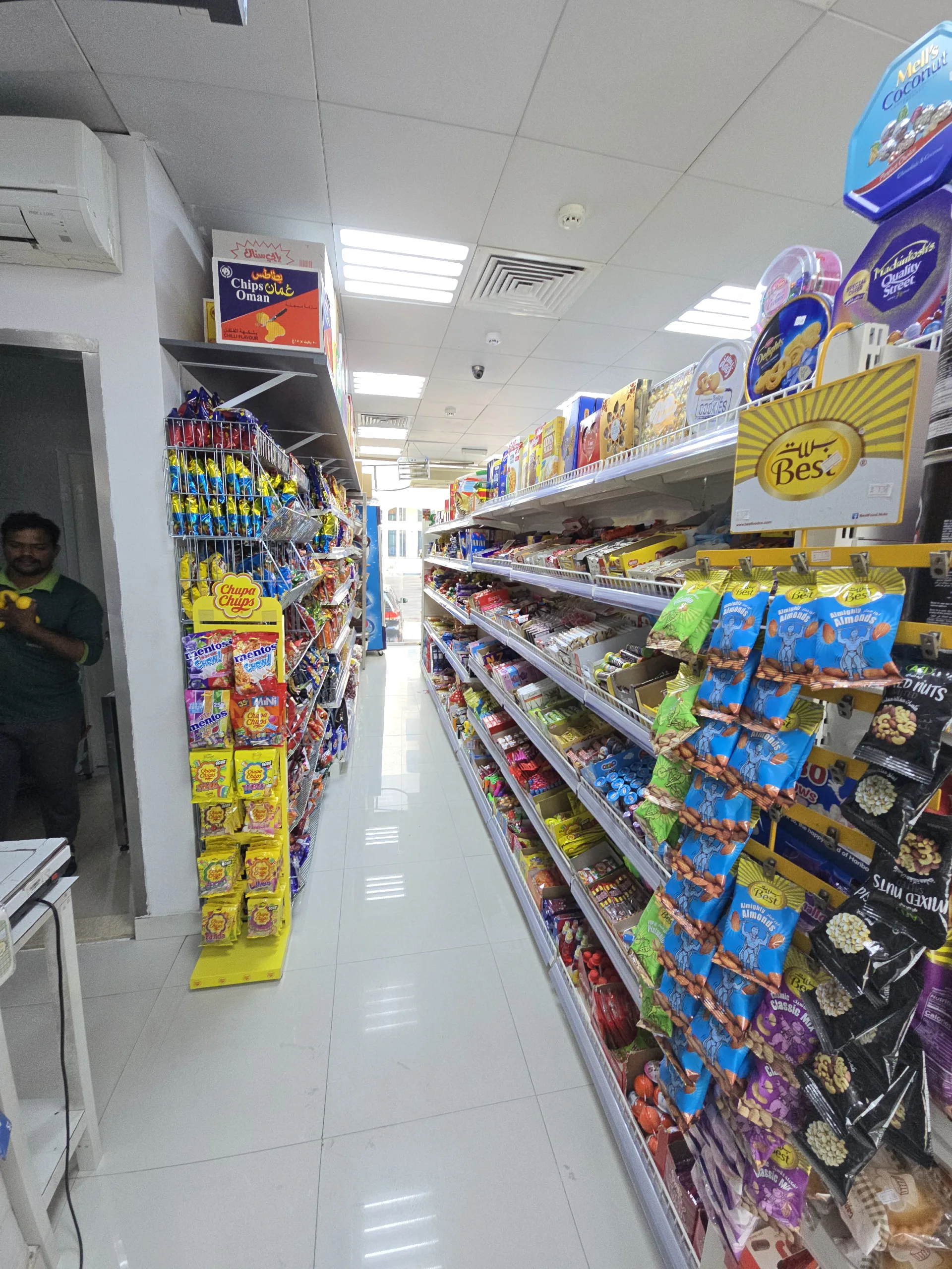 Al Muroor Baqala Fit-Out - photo 4