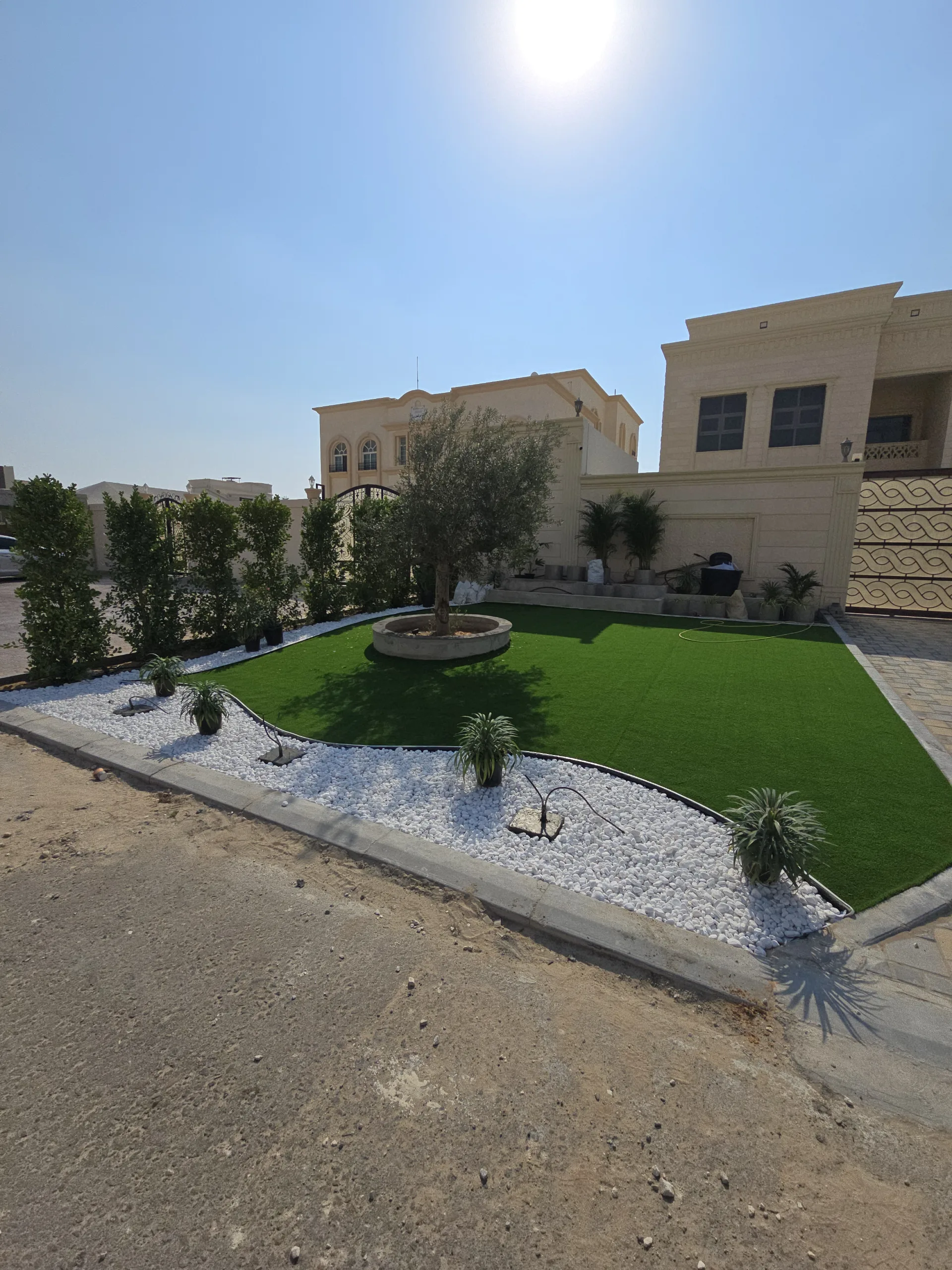 Al Shamkha Villa Landscaping - photo 1