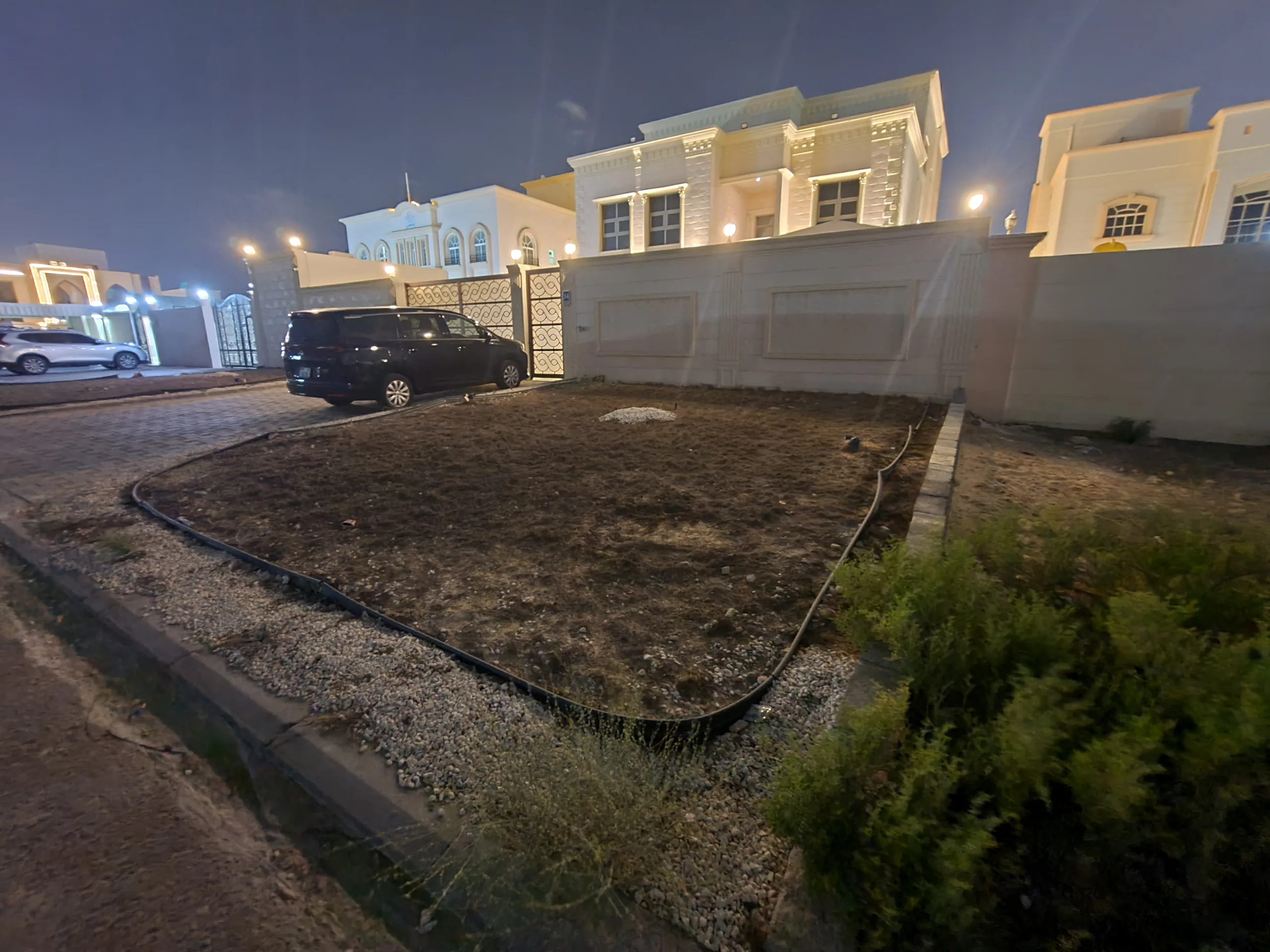 Al Shamkha Villa Landscaping - before 4
