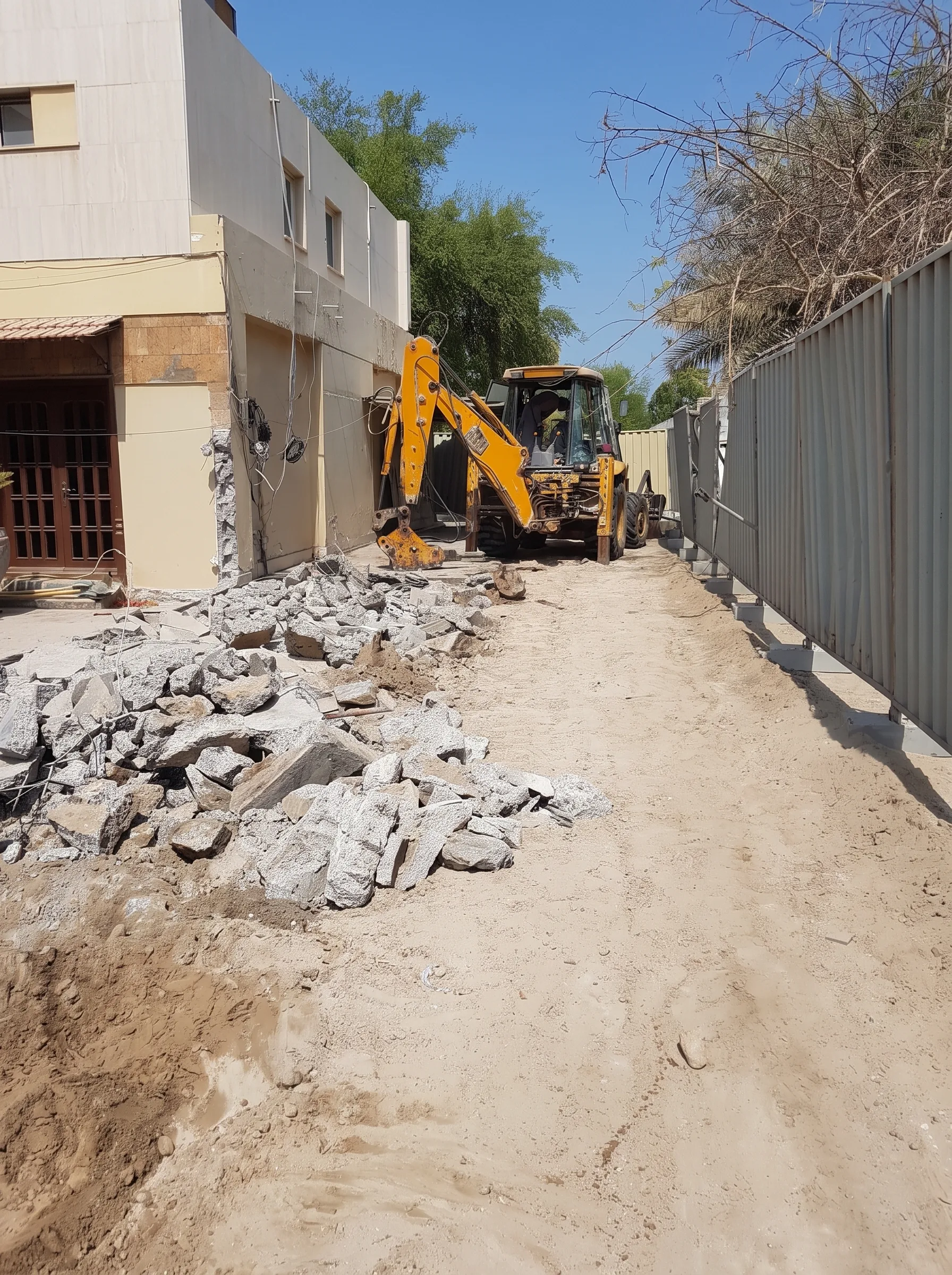 Al Bateen Villa Boundary Walls - photo 5